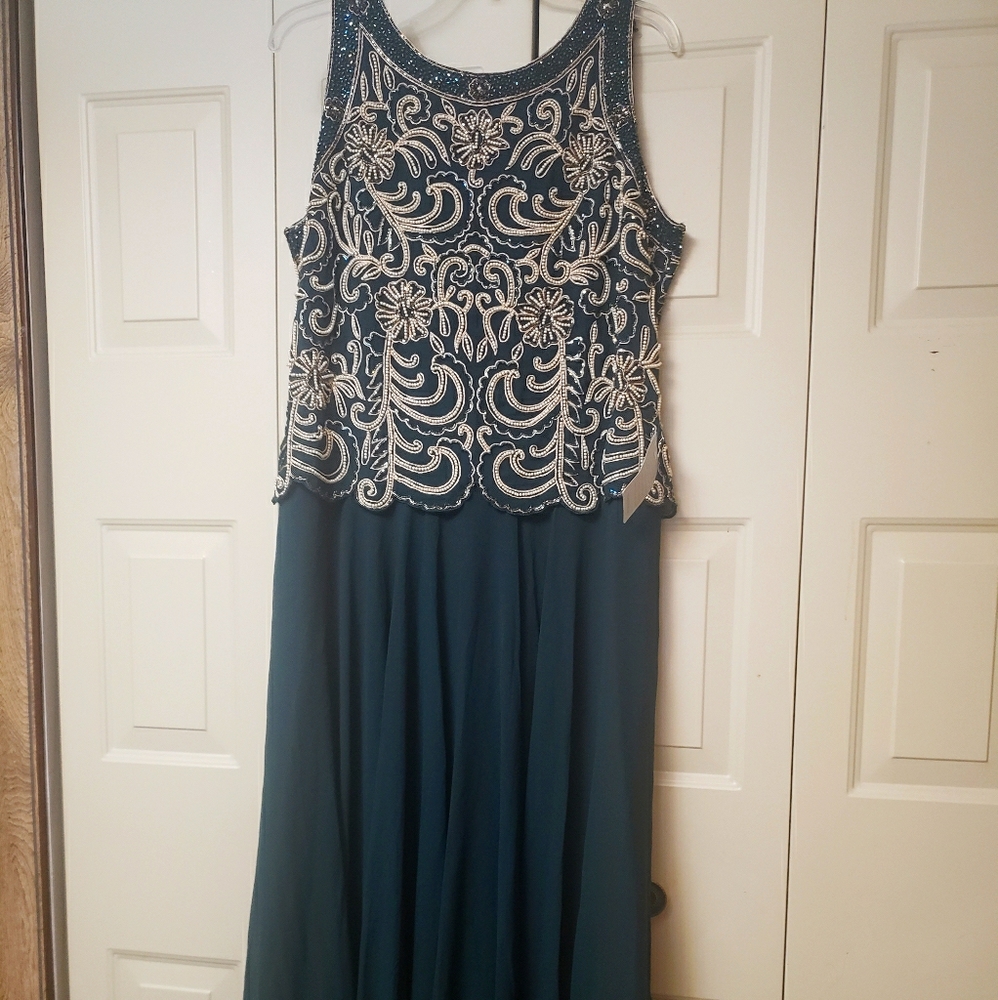 Jkara Dress
